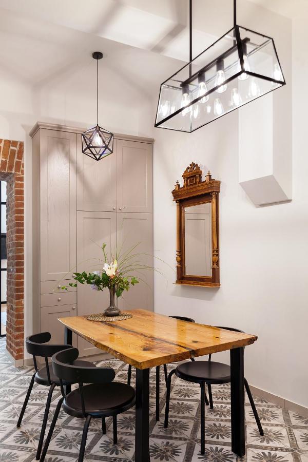 Gallery Art Apartment リヴィウ エクステリア 写真