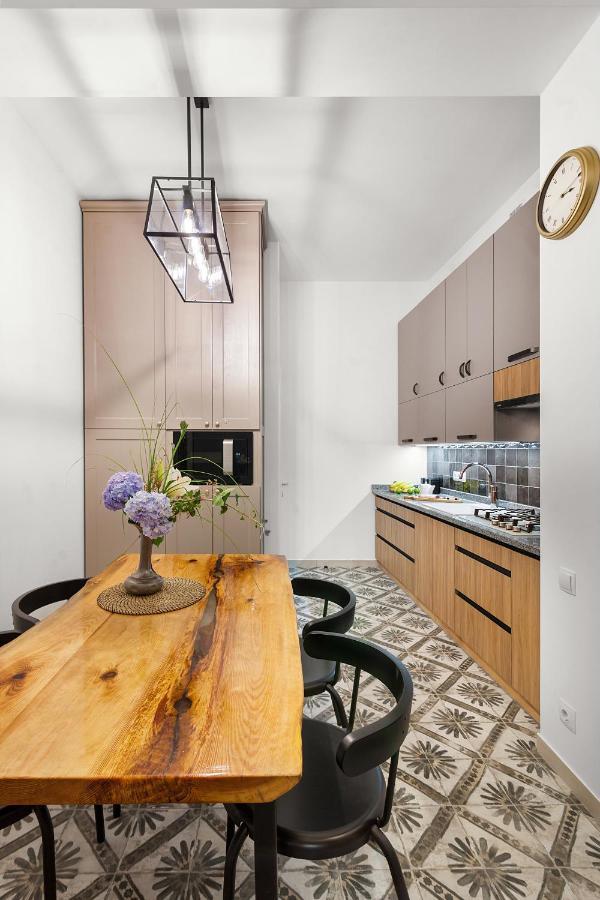 Gallery Art Apartment リヴィウ エクステリア 写真